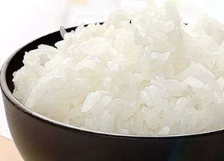 越南大米價(jià)格創(chuàng)8年新高，定下700萬噸出口目標(biāo)！中國市場會買單嗎